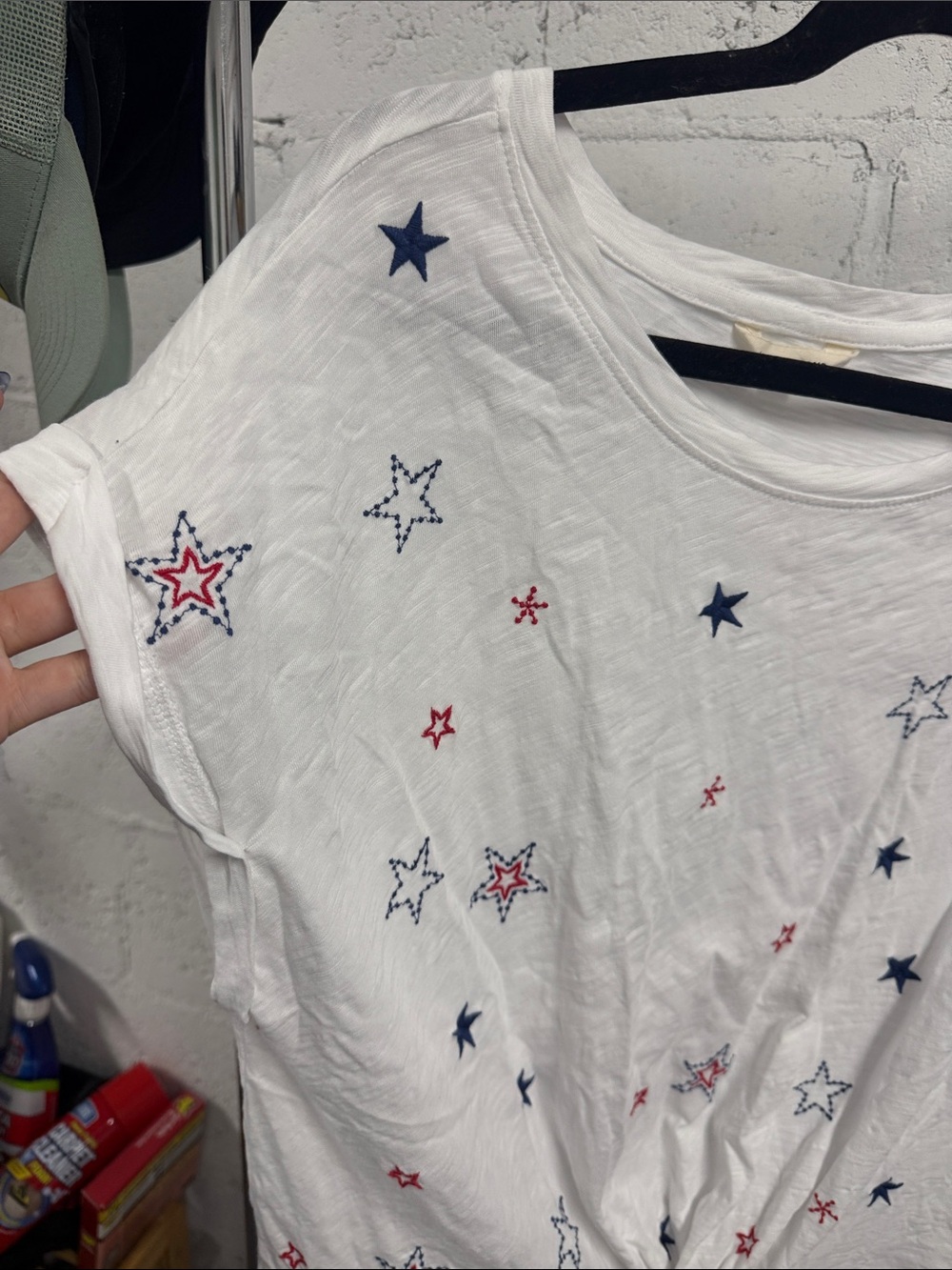 Women’s White Star-Embroidered Tie-Hem Top LUCKY BRAND Size Medium - Picture 2 of 5